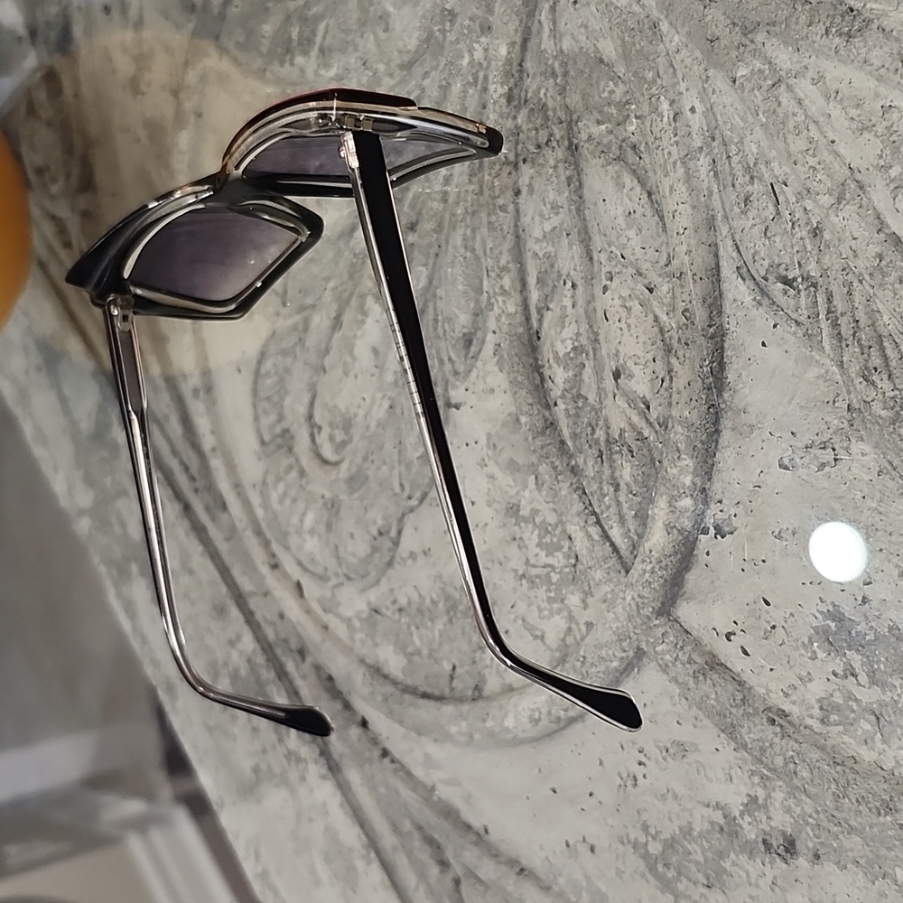 Ultra Graffitis France rectangular sunglasses Avante garde Black And Red 1980 - Picture 4 of 14